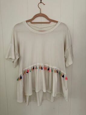 White Short Sleeve Tassel Trim Tee